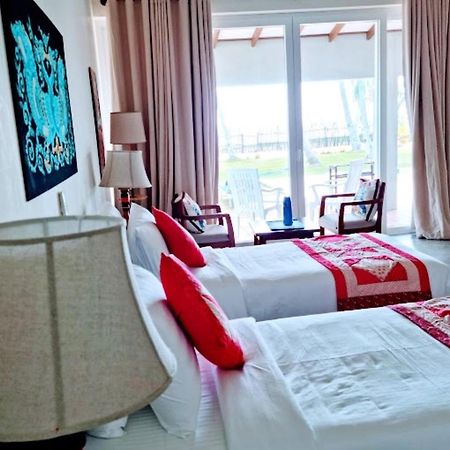 Arhimser Villa-Superb 4 Bedroom Beachfront For 8 In Ranna, Tangalle, Bb, Pool, Free Pick Up For 7 Night Stays Arriving Together, Serviced, Taxes Included Экстерьер фото