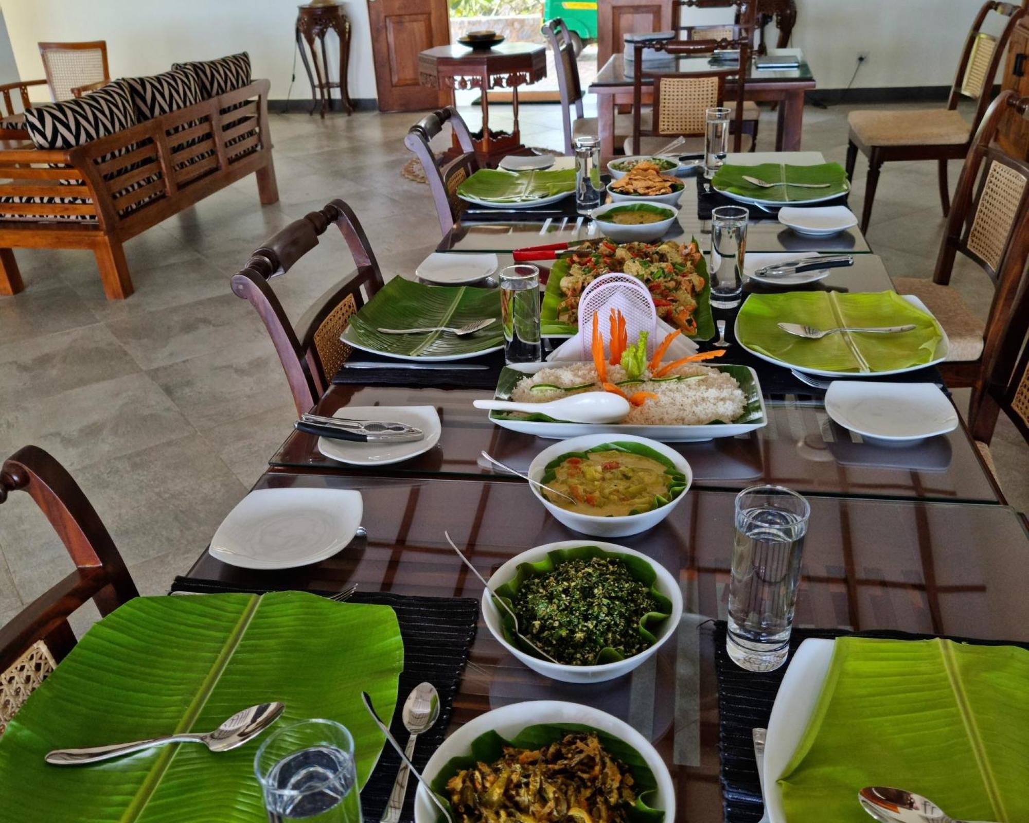 Arhimser Villa-Superb 4 Bedroom Beachfront For 8 In Ranna, Tangalle, Bb, Pool, Free Pick Up For 7 Night Stays Arriving Together, Serviced, Taxes Included Экстерьер фото