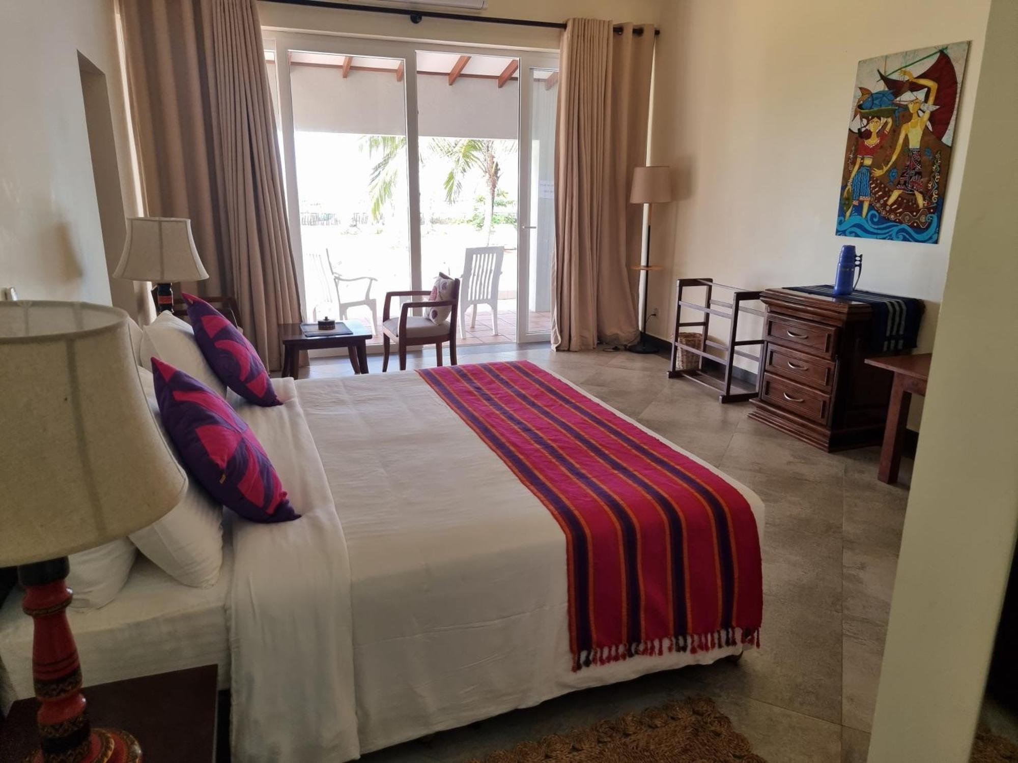 Arhimser Villa-Superb 4 Bedroom Beachfront For 8 In Ranna, Tangalle, Bb, Pool, Free Pick Up For 7 Night Stays Arriving Together, Serviced, Taxes Included Экстерьер фото