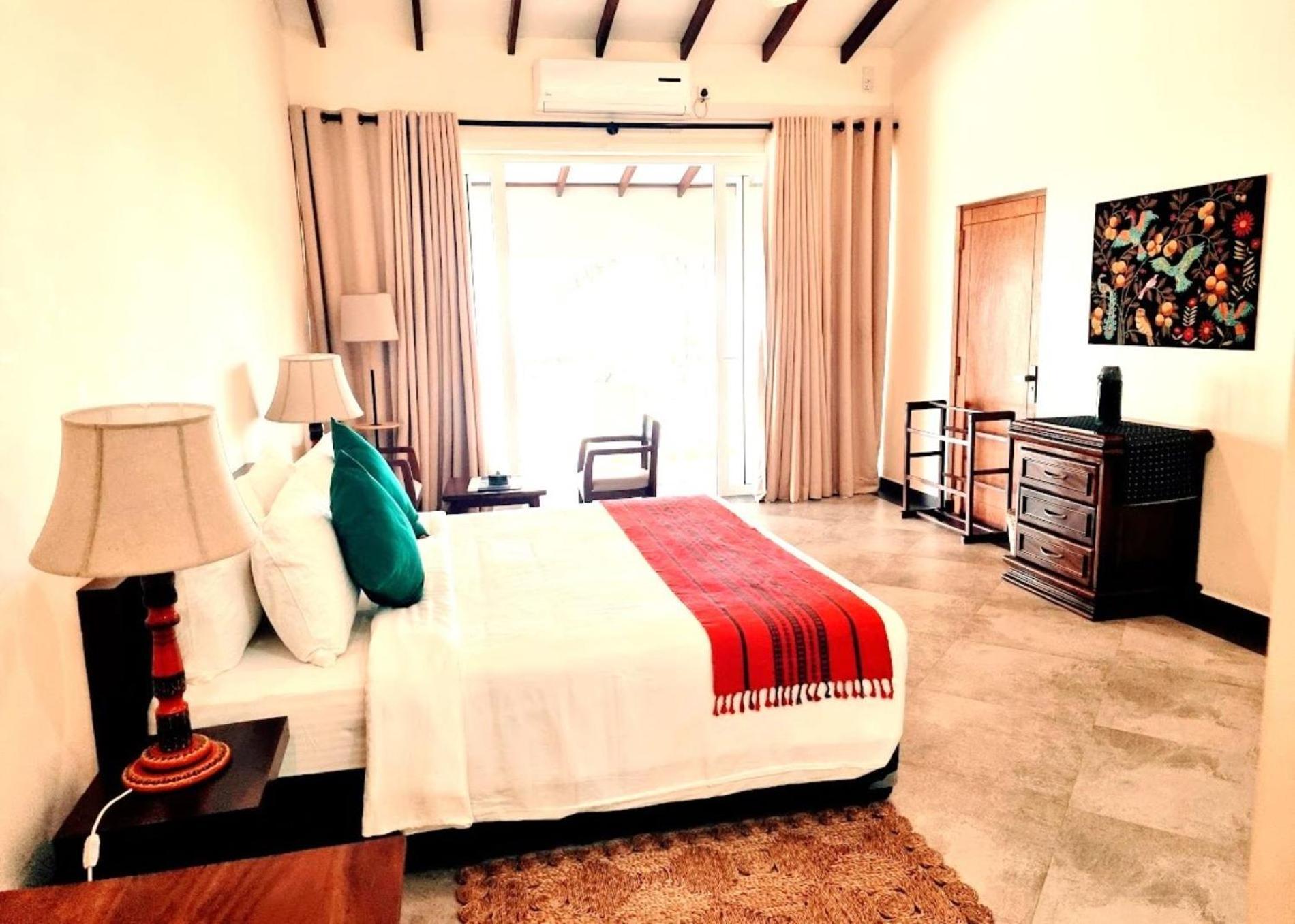 Arhimser Villa-Superb 4 Bedroom Beachfront For 8 In Ranna, Tangalle, Bb, Pool, Free Pick Up For 7 Night Stays Arriving Together, Serviced, Taxes Included Экстерьер фото